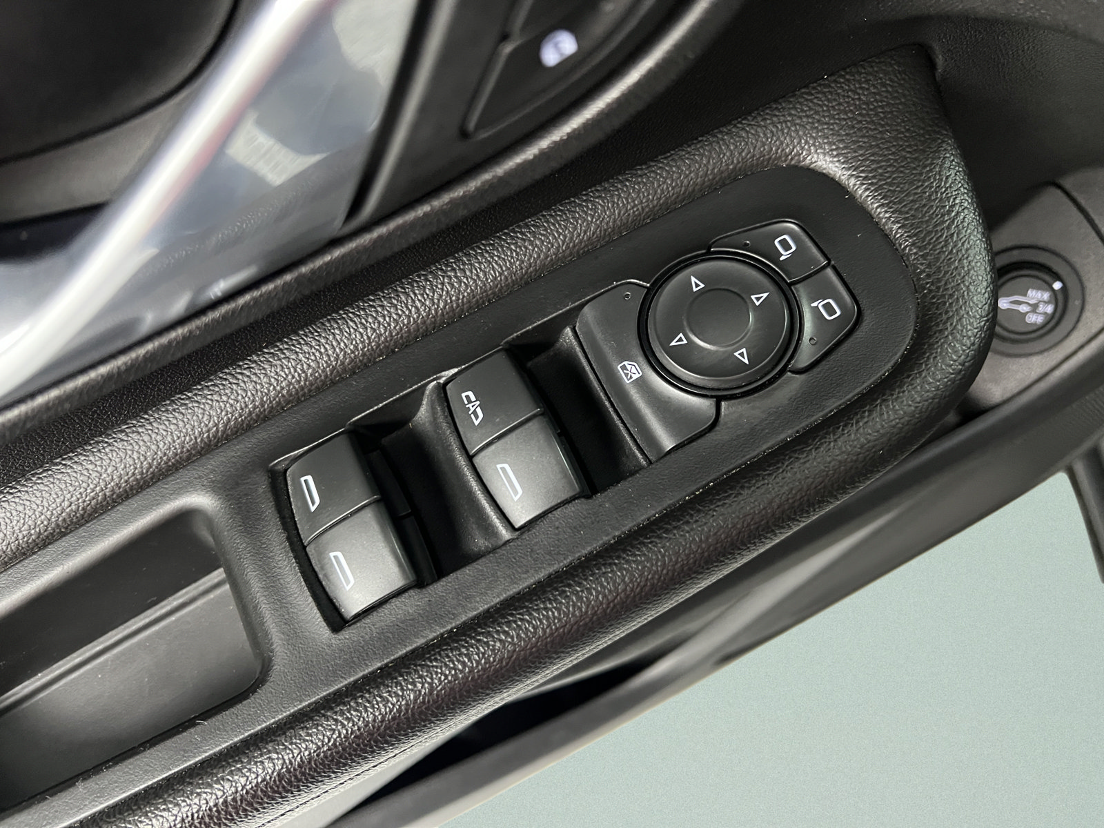 Used 2020 GMC Terrain SLT w/ Preferred Package FWD image 16