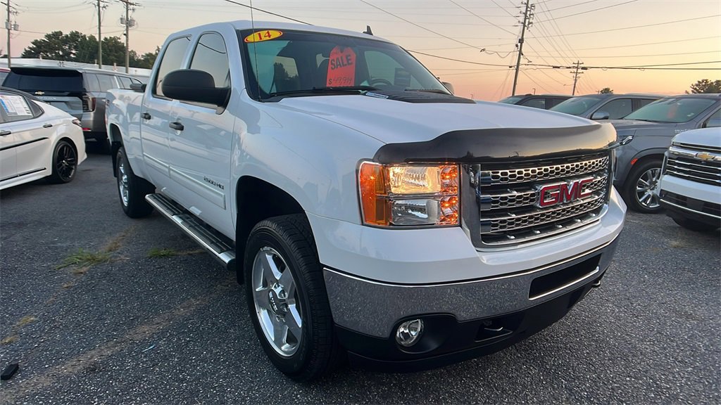 Used 2014 GMC Sierra 2500 SLE w/ SLE Preferred Package image 3