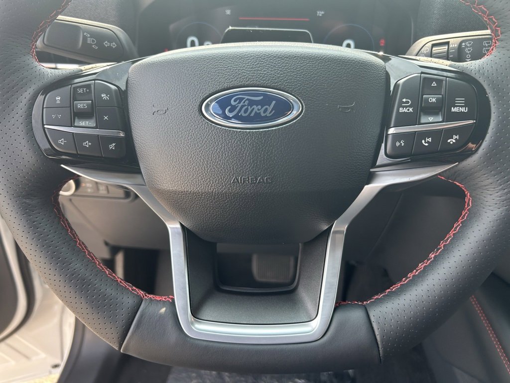 New 2025 Ford Explorer ST-Line w/ ST-Line Street Pack image 17
