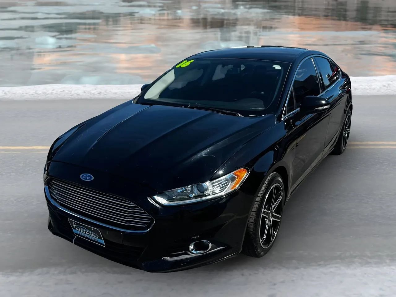 Used 2016 Ford Fusion SE w/ Equipment Group 202A FWD image 7