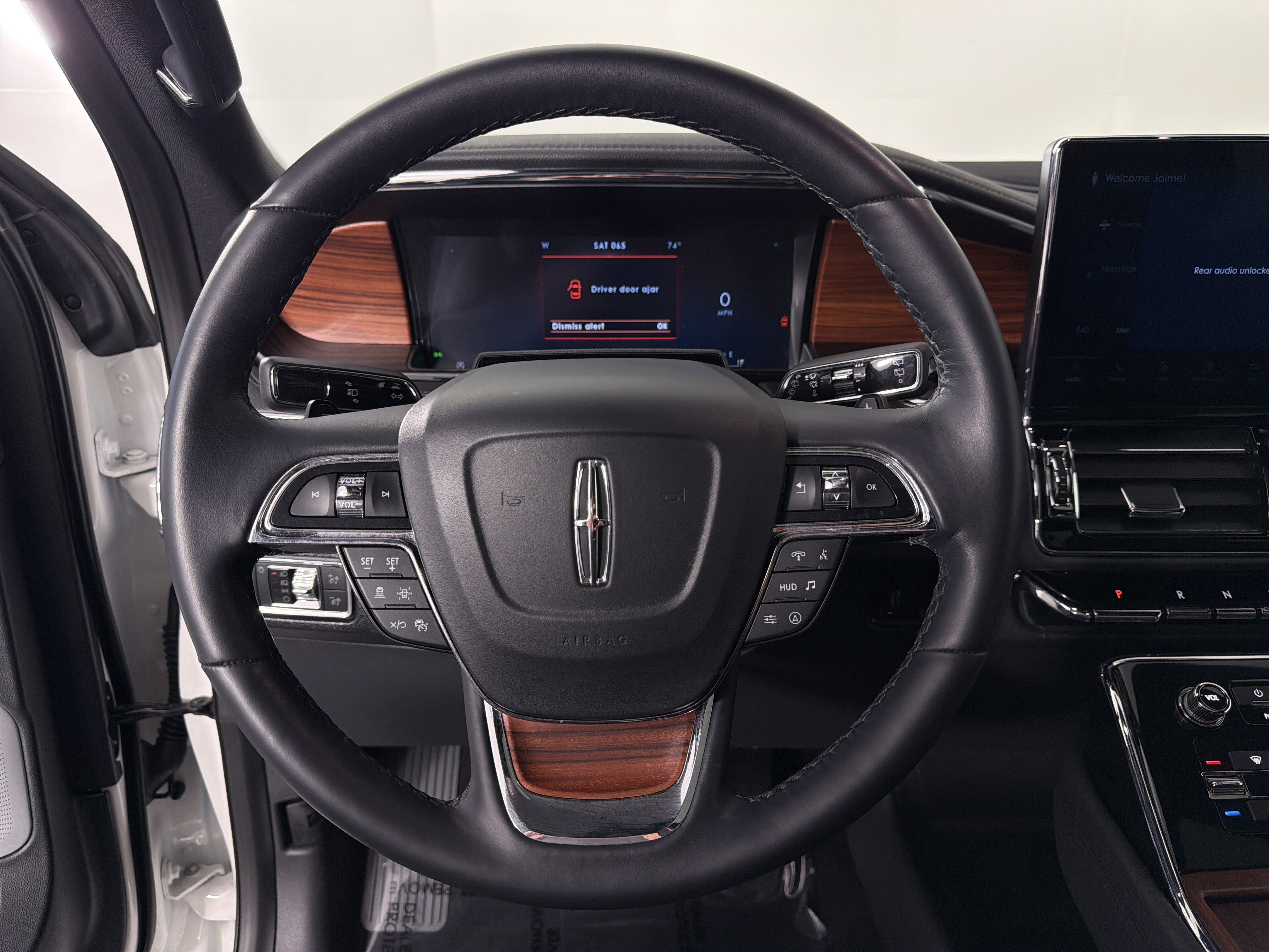 Used 2024 Lincoln Navigator Reserve image 15