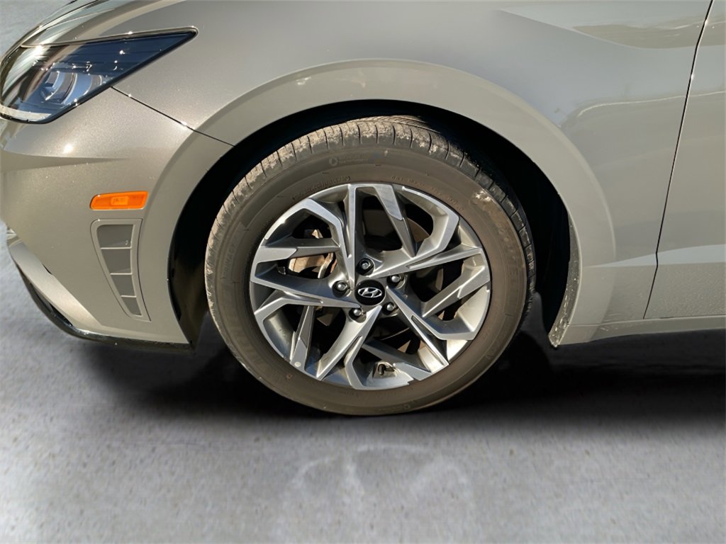 Certified 2023 Hyundai Sonata SEL w/ Cargo Package image 9