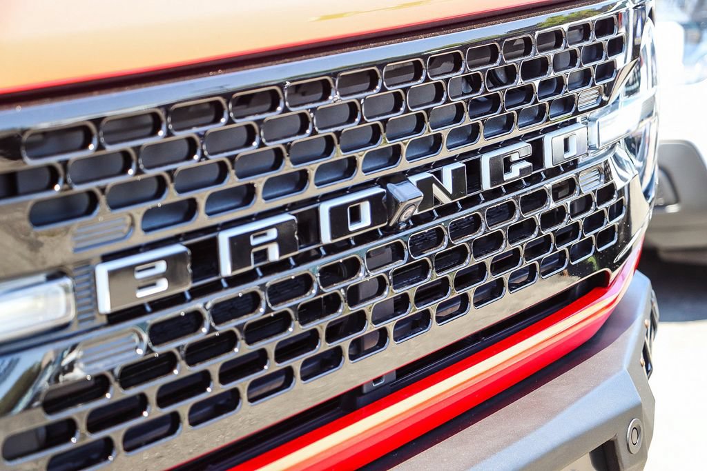 Certified 2021 Ford Bronco Wildtrak AWD/4WD image 7