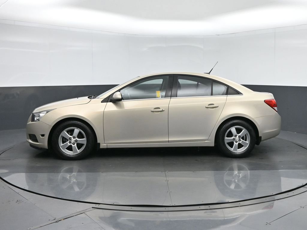 Used 2012 Chevrolet Cruze LT image 4