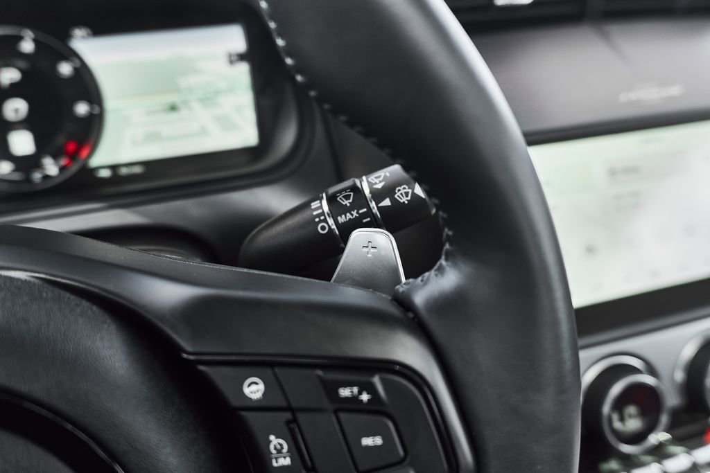 Used 2023 Jaguar F-TYPE Coupe RWD image 28