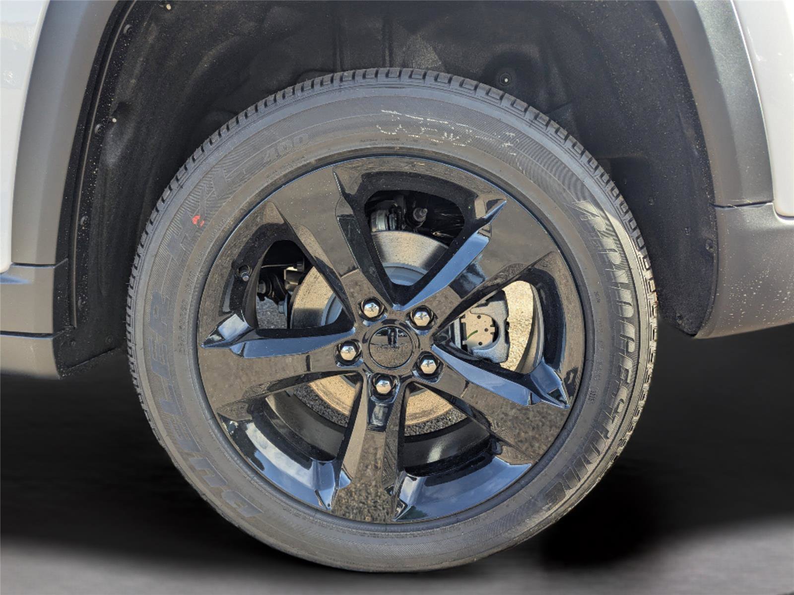 New 2025 Jeep Grand Cherokee Altitude RWD image 17