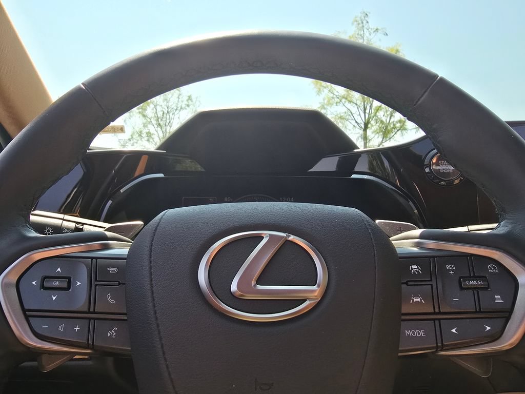 Used 2025 Lexus NX 250 AWD w/ Accessory Package (2T) image 29