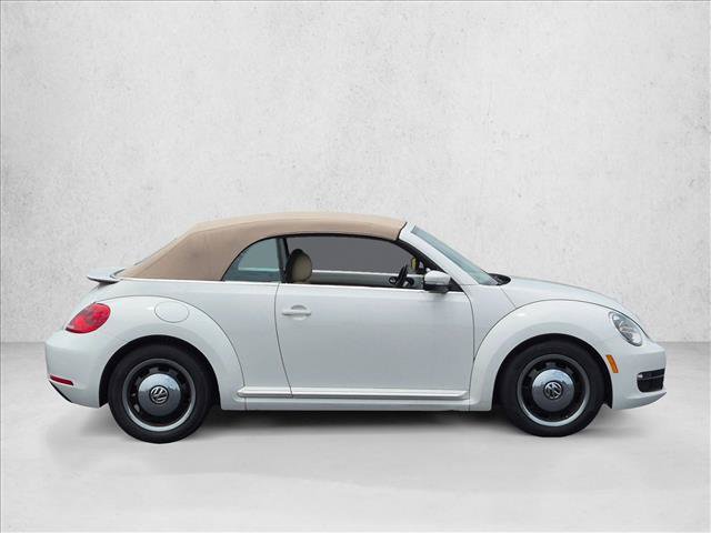 Used 2013 Volkswagen Beetle 2.5 FWD image 4