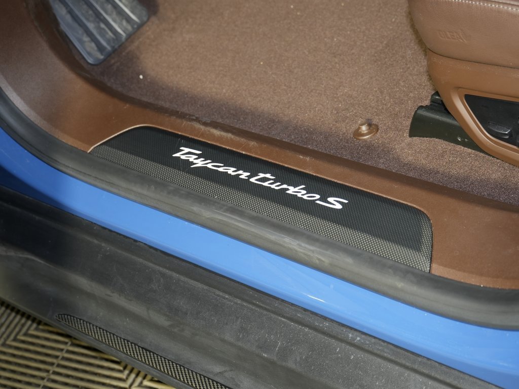 Certified 2024 Porsche Taycan Turbo S image 18