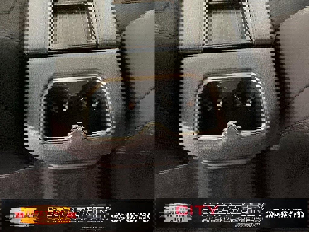 Used 2024 Toyota Tundra Limited image 27