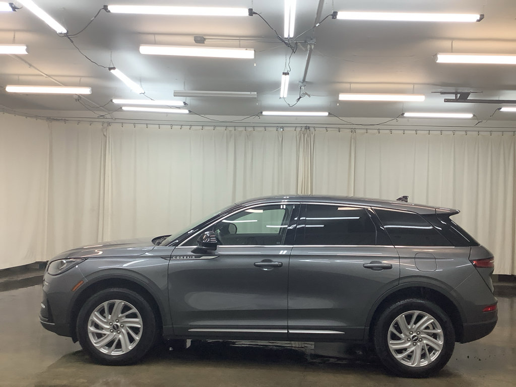 Used 2024 Lincoln Corsair AWD image 10