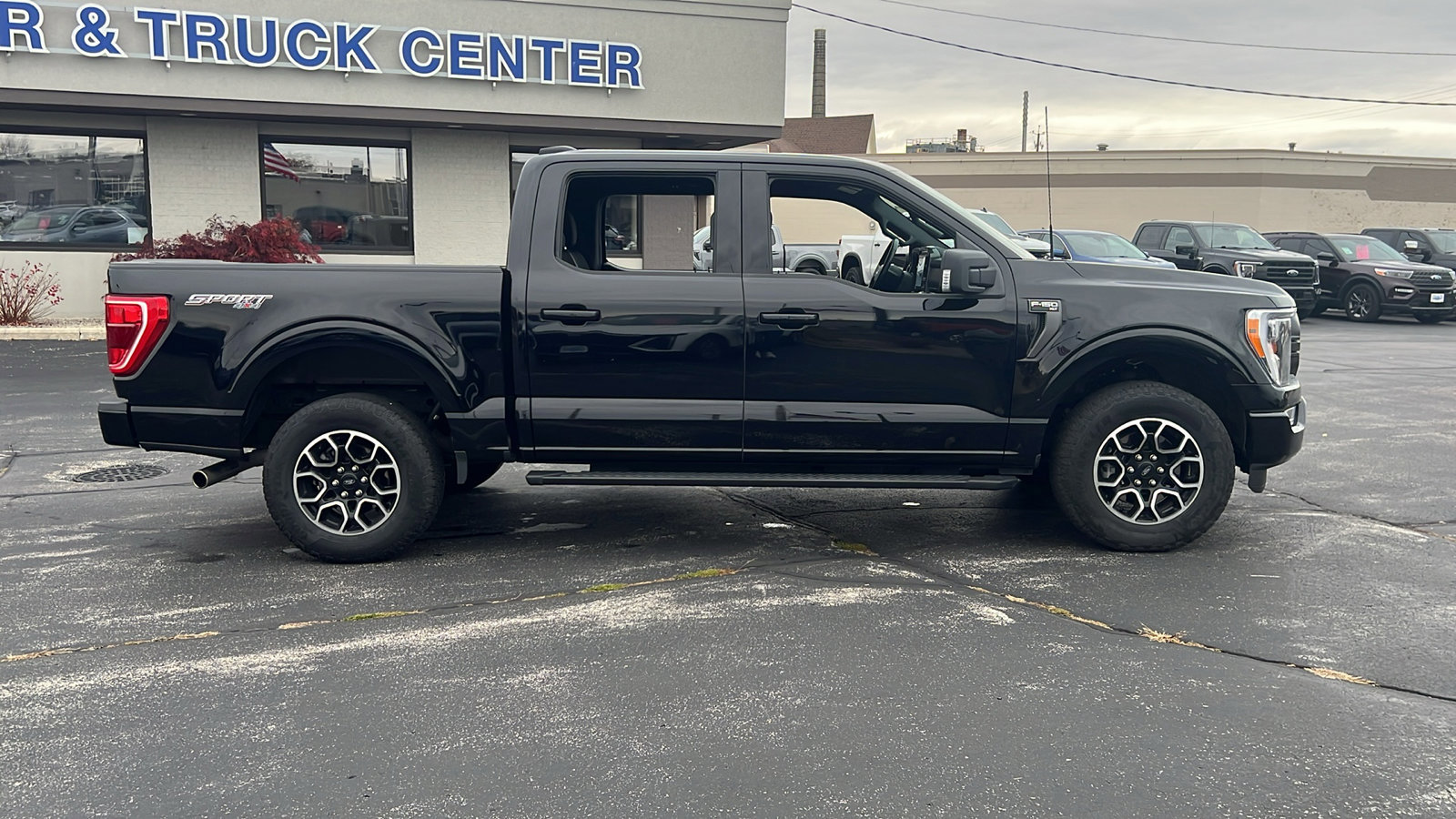 Used 2022 Ford F150 XLT w/ Equipment Group 302A High image 8