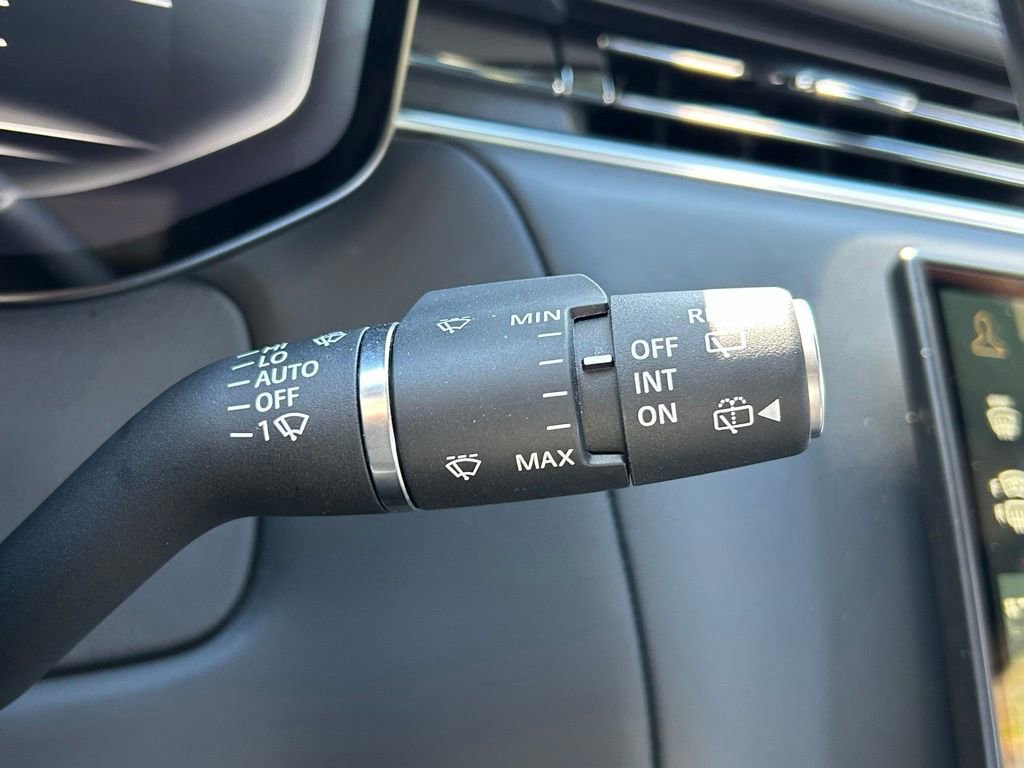 Used 2025 Land Rover Range Rover Sport SE image 53