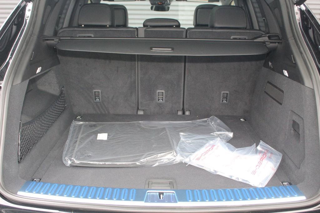 New 2026 Porsche Cayenne image 12