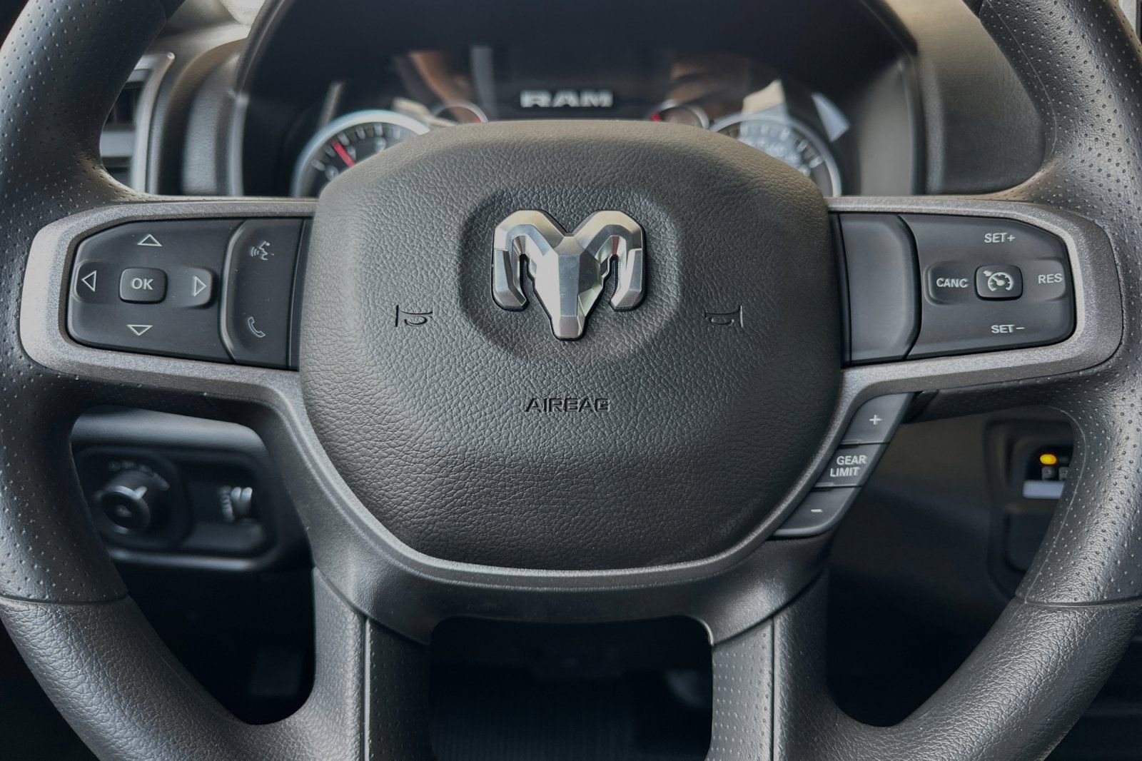 New 2024 RAM 2500 Tradesman w/ Chrome Appearance Group image 17