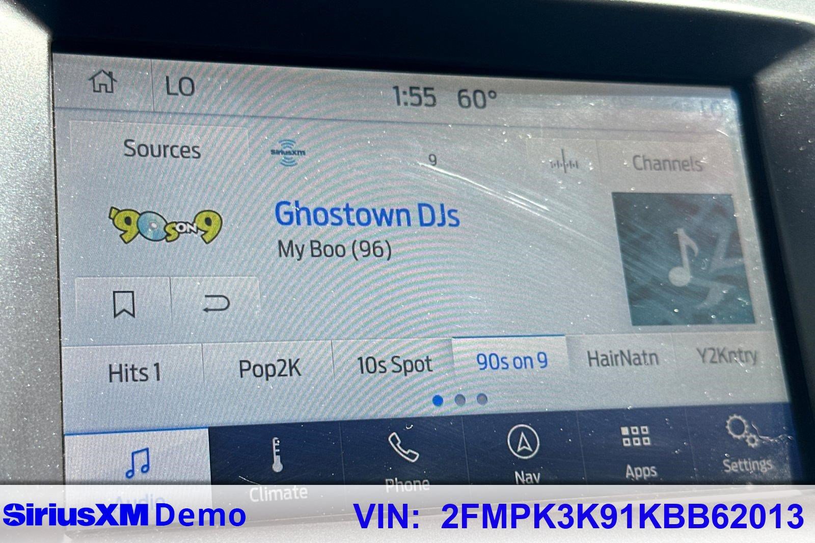 Used 2019 Ford Edge Titanium image 40