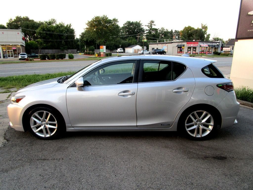 Used 2014 Lexus CT 200h FWD image 12