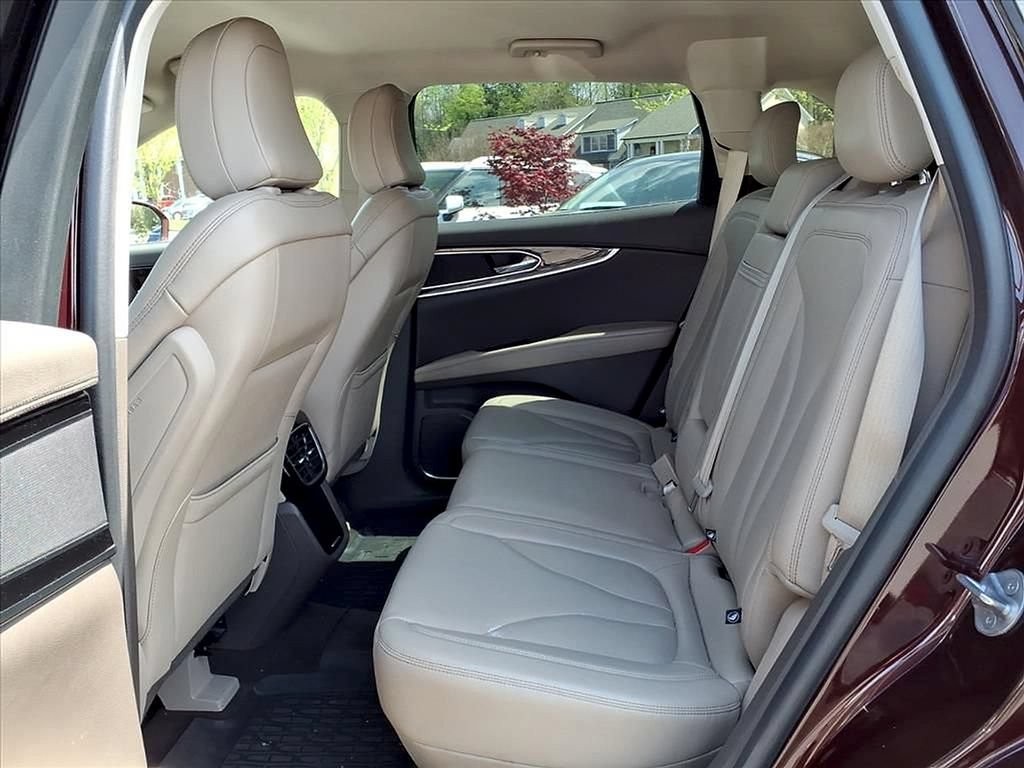 Used 2023 Lincoln Nautilus AWD image 5