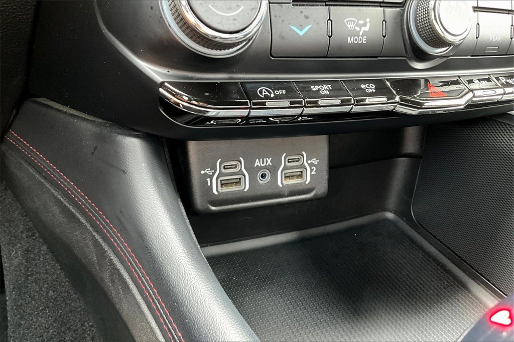 Used 2023 Dodge Durango GT image 32