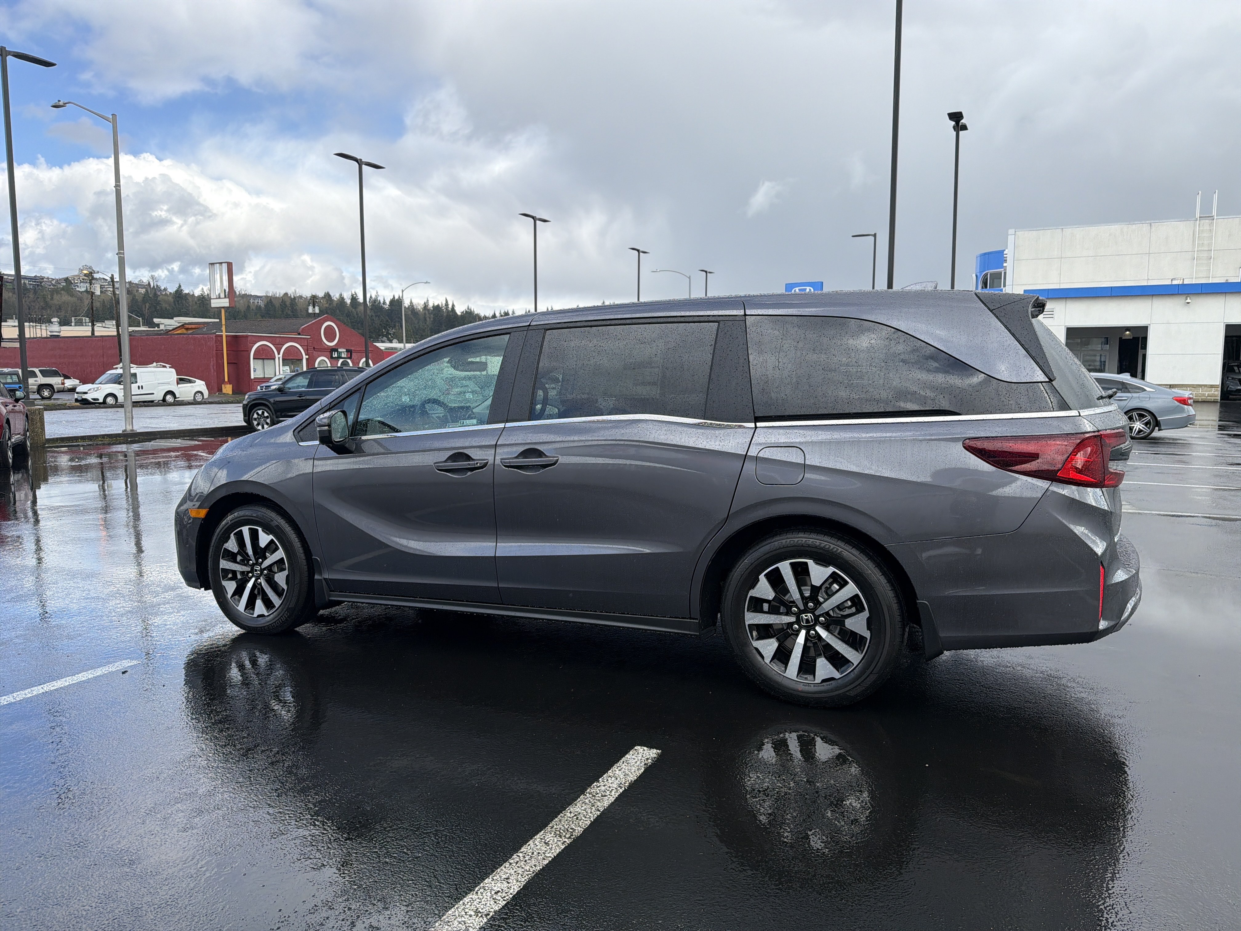 New 2026 Honda Odyssey EX-L image 5