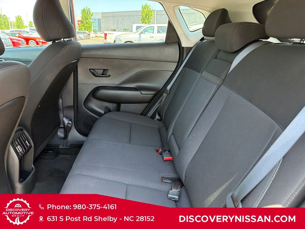 Used 2024 Hyundai Kona SEL FWD image 30