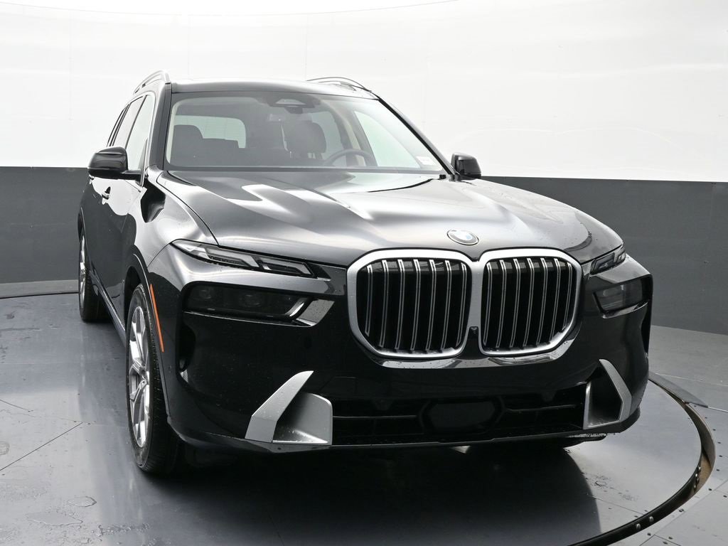 New 2026 BMW X7 xDrive40i w/ Premium Package image 2