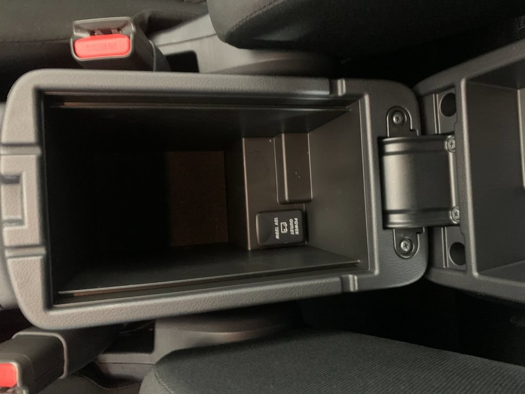 Used 2025 Mitsubishi Outlander Sport AWD image 27