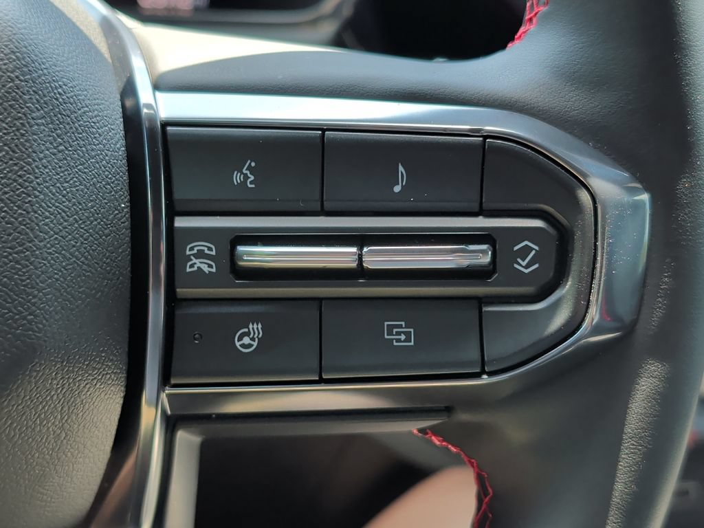Used 2024 GMC Canyon AT4X AWD/4WD image 13