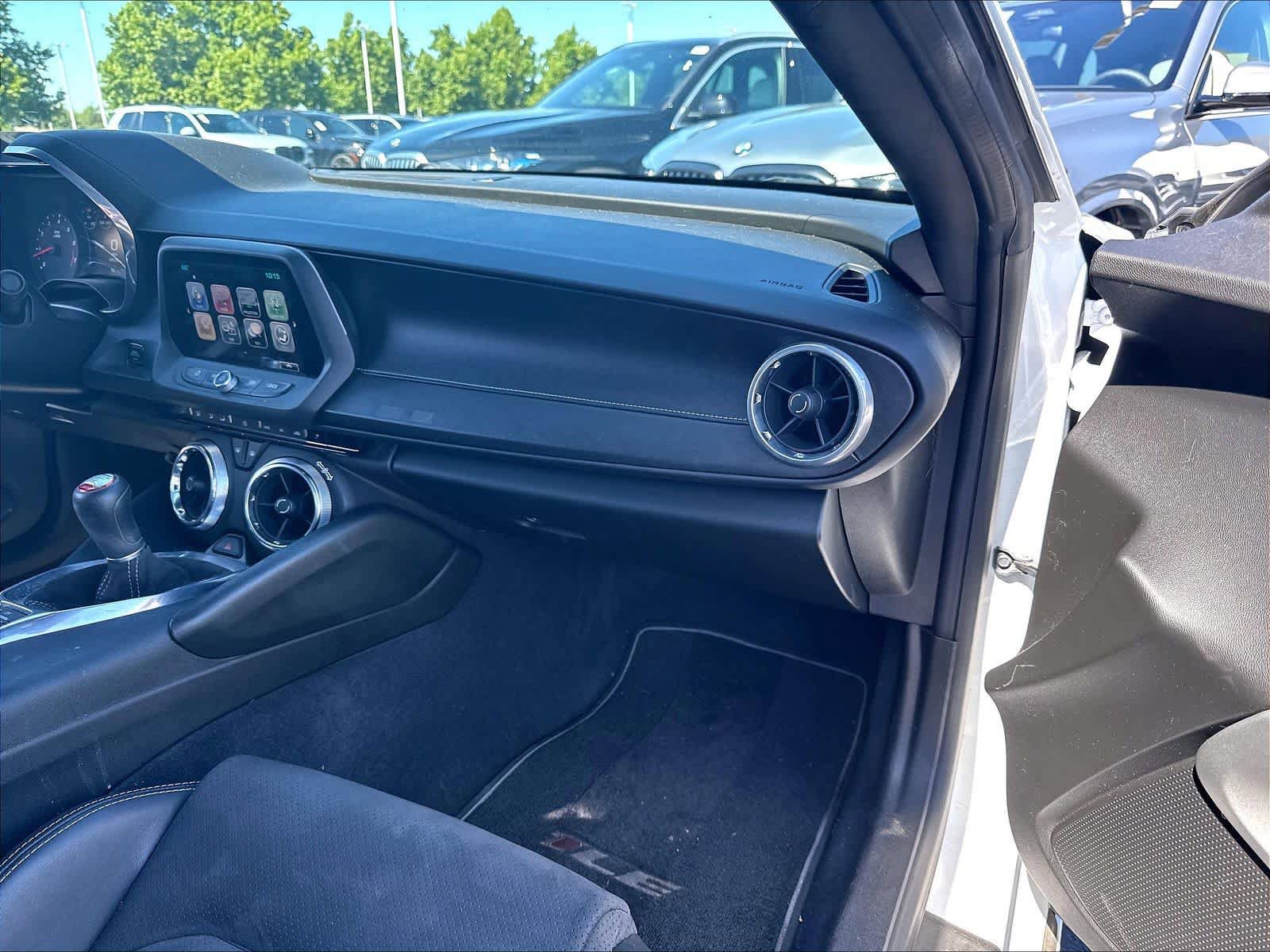 Used 2017 Chevrolet Camaro SS RWD image 26