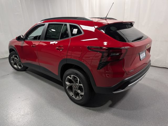 New 2026 Chevrolet Trax LT w/ Driver Confidence Package FWD image 6