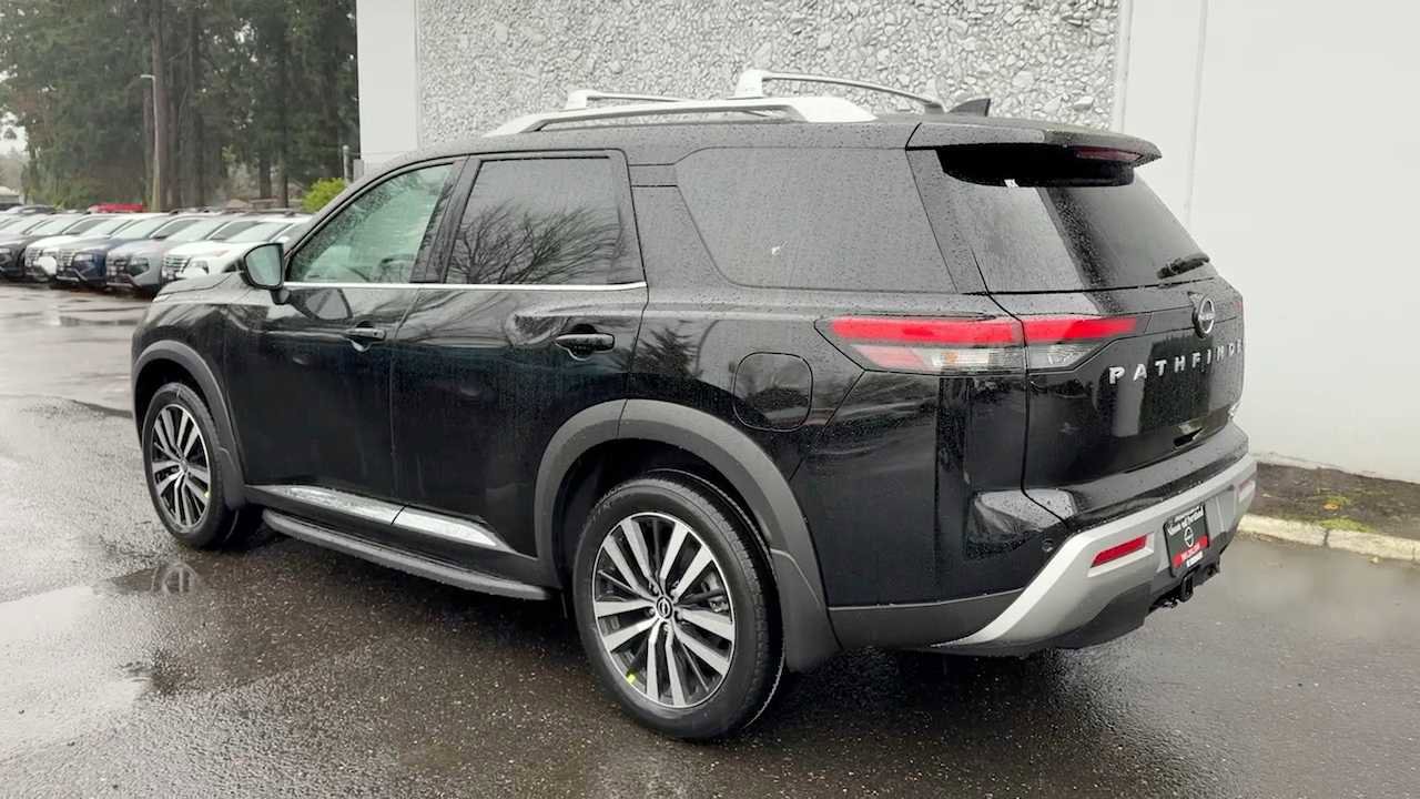 New 2025 Nissan Pathfinder Platinum w/ Cargo Package image 10