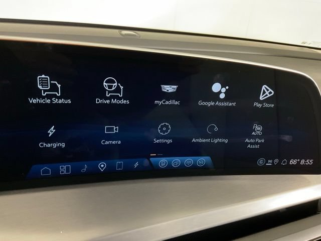 New 2026 Cadillac Vistiq Luxury w/ LPO, Floor Liner Package AWD/4WD image 10