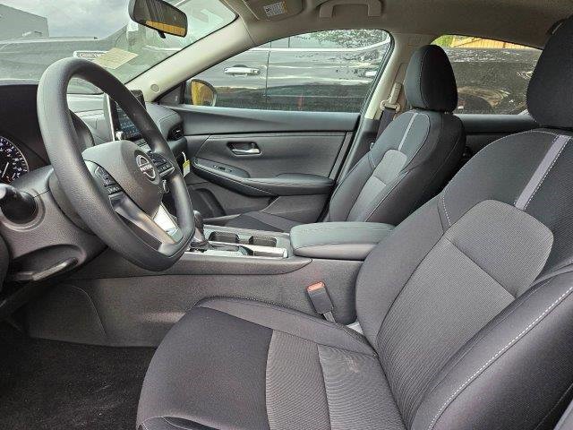 Used 2025 Nissan Sentra SV image 19