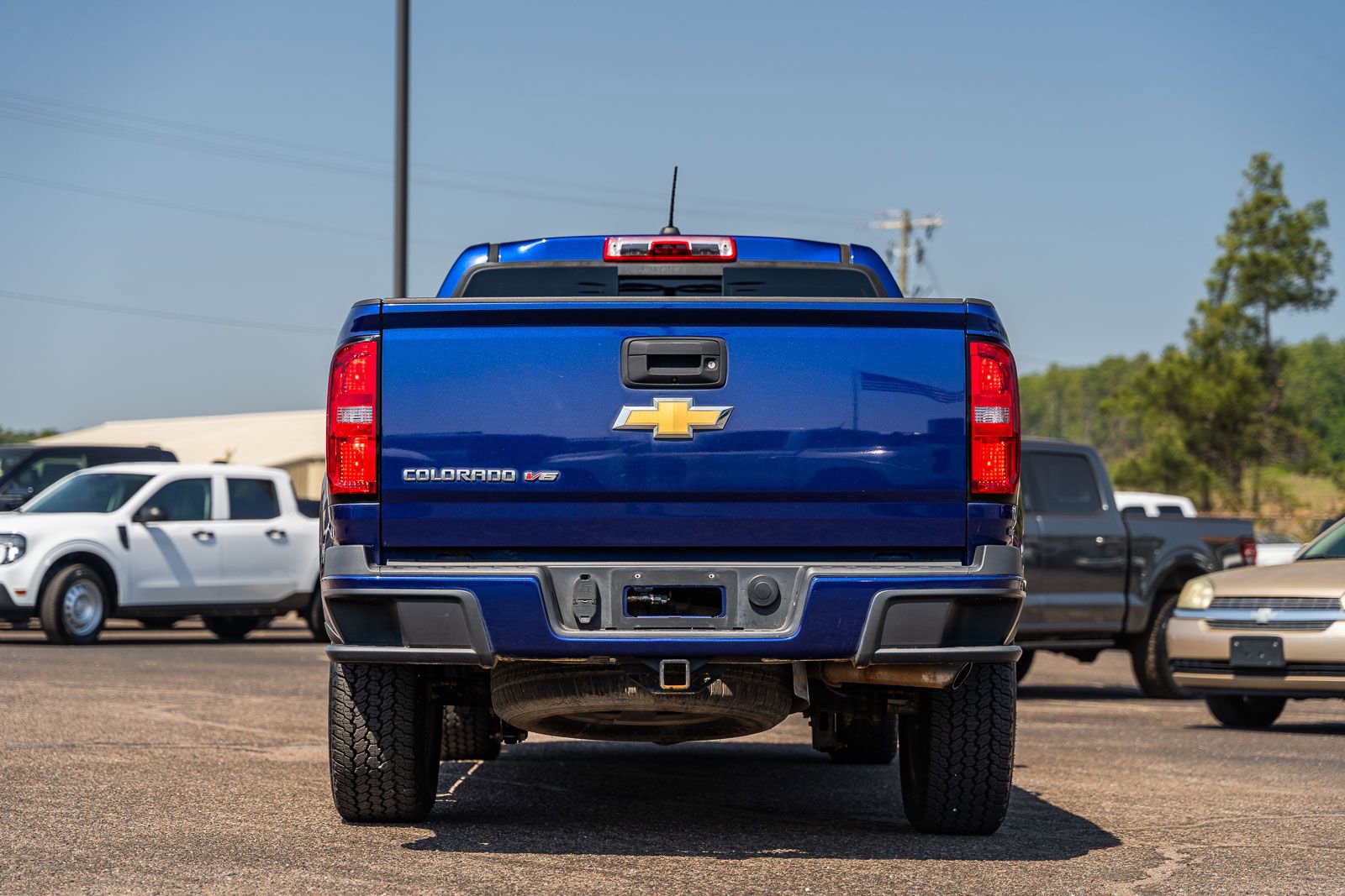 Used 2017 Chevrolet Colorado Z71 AWD/4WD image 6