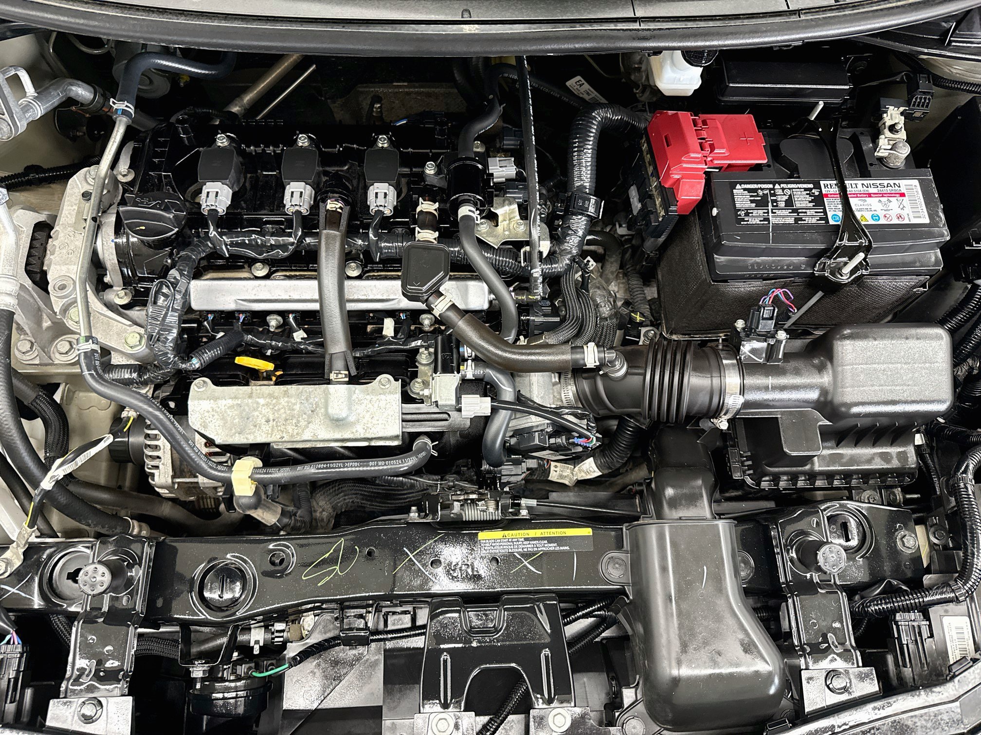 Used 2025 Nissan Versa SV FWD image 32