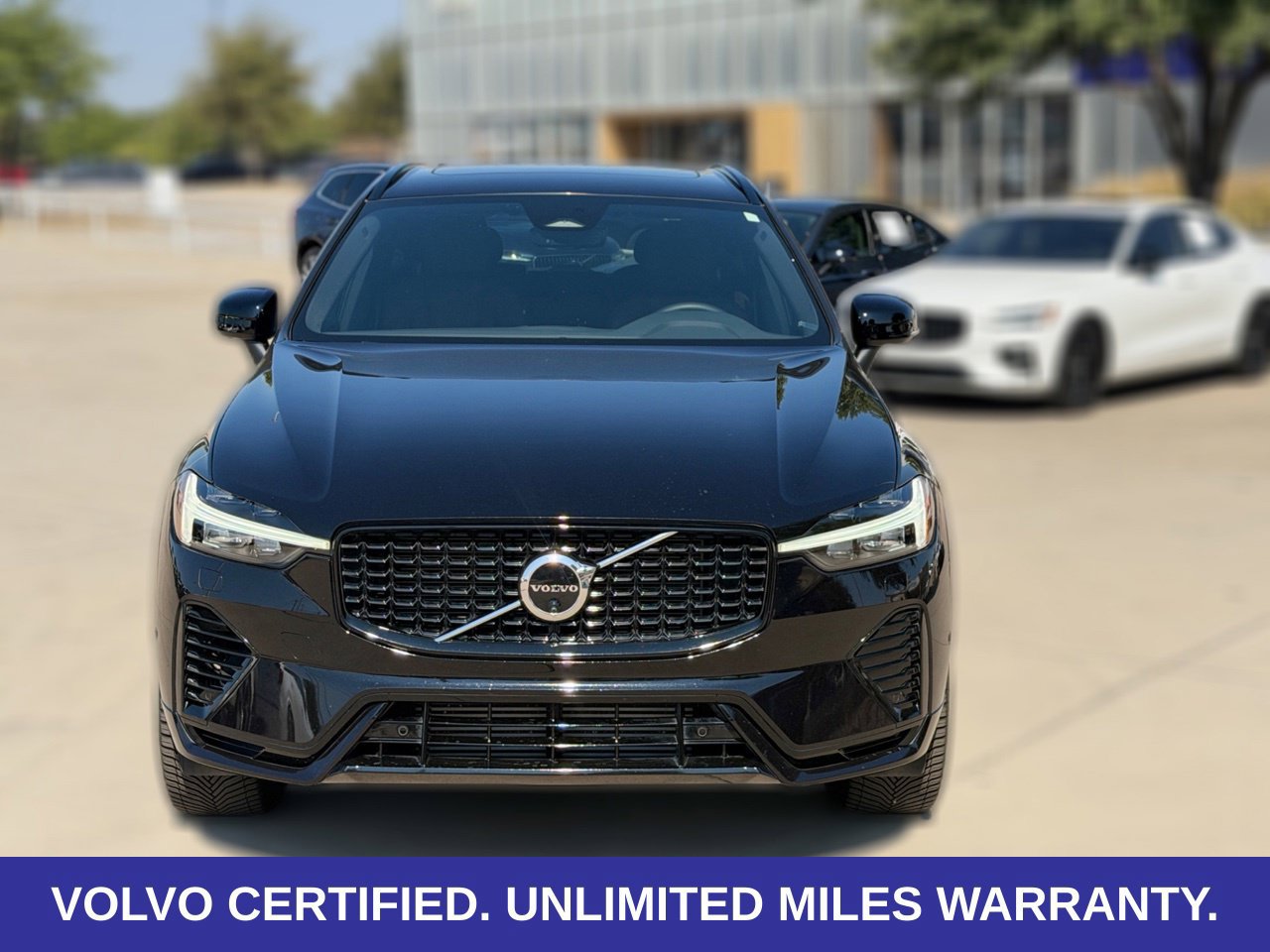 Certified 2024 Volvo XC60 T8 Plus w/ Protection Package Premier AWD/4WD image 4
