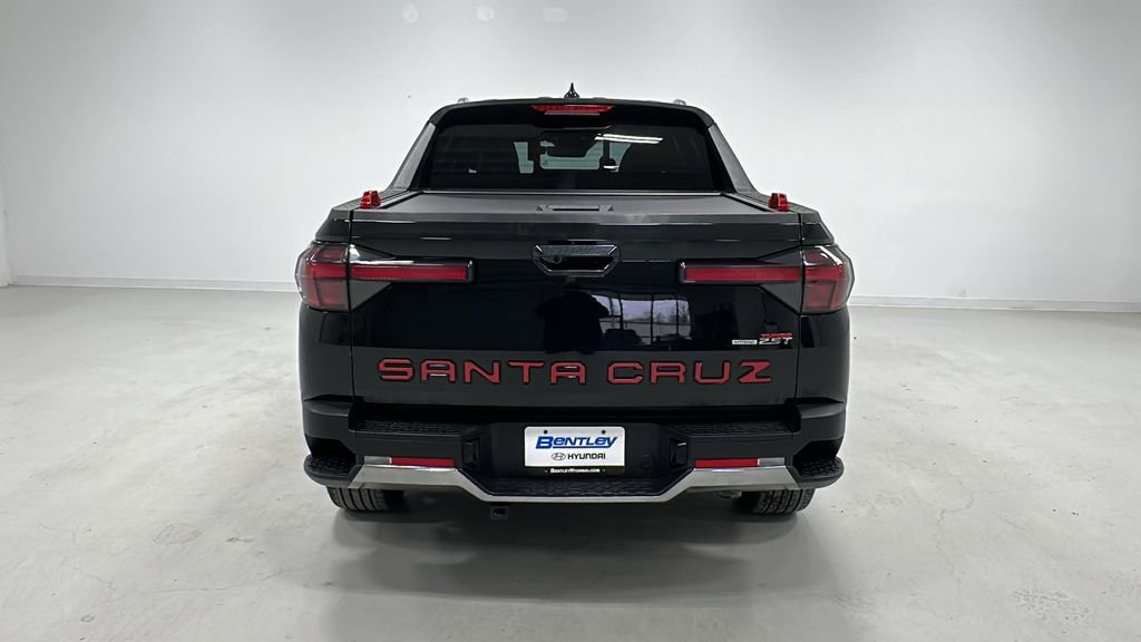 Certified 2024 Hyundai Santa Cruz Limited image 4