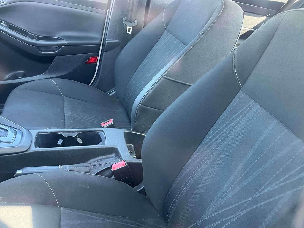 Used 2018 Ford Focus S FWD image 5