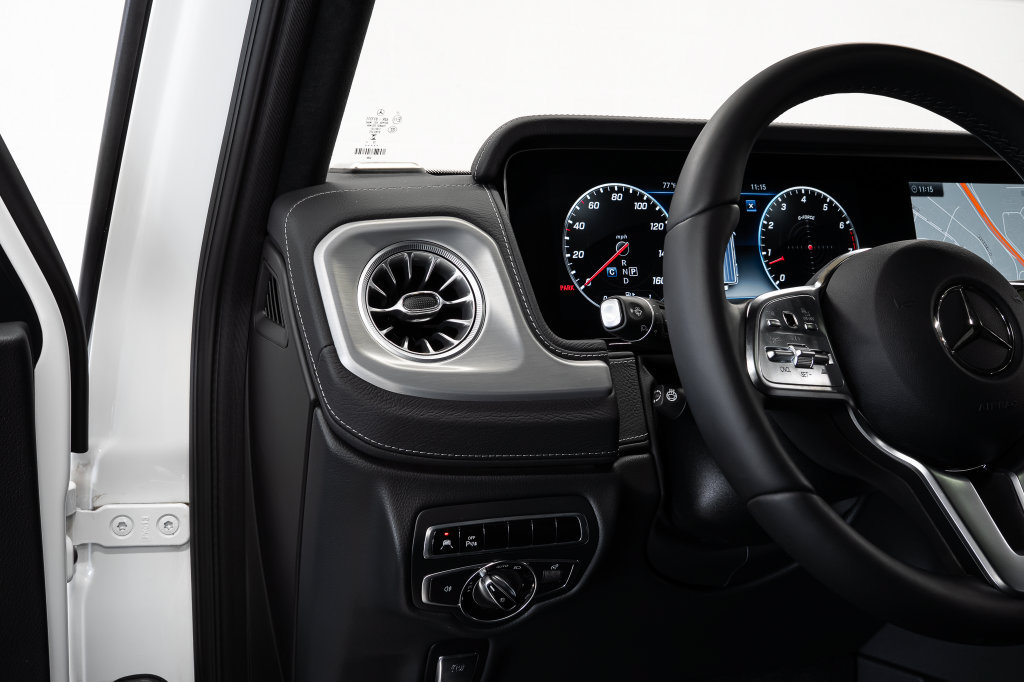 Used 2024 Mercedes-Benz G 550 image 24