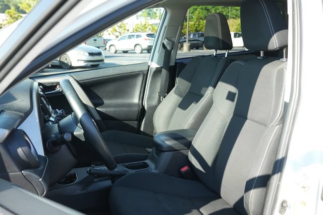 Used 2018 Toyota RAV4 XLE w/ Plus Extra Value Package AWD/4WD image 21
