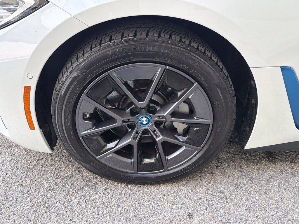 Used 2024 BMW i4 eDrive40 RWD image 13