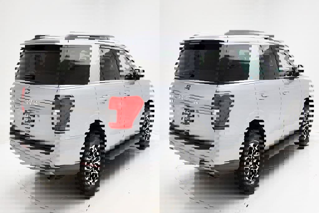 Used 2024 Ford Expedition XLT image 7