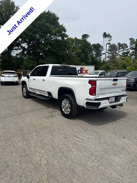 Used 2025 Chevrolet Silverado 3500 High Country w/ High Country Premium Package AWD/4WD image 7