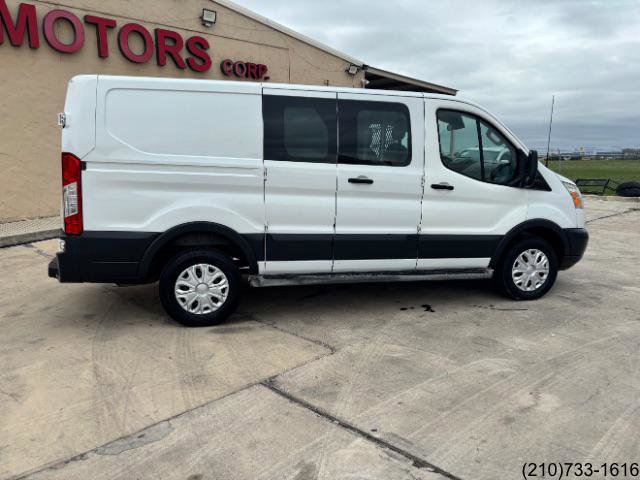 Used 2016 Ford Transit 250 130 Low Roof w/ Exterior Upgrade Package RWD image 8