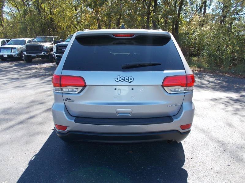 Used 2016 Jeep Grand Cherokee Laredo RWD image 15