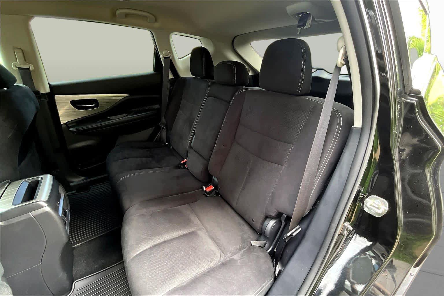 Used 2016 Nissan Murano SV AWD/4WD image 21