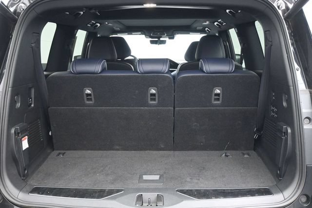 Used 2026 INFINITI QX80 4WD w/ Sport Exterior Package image 15