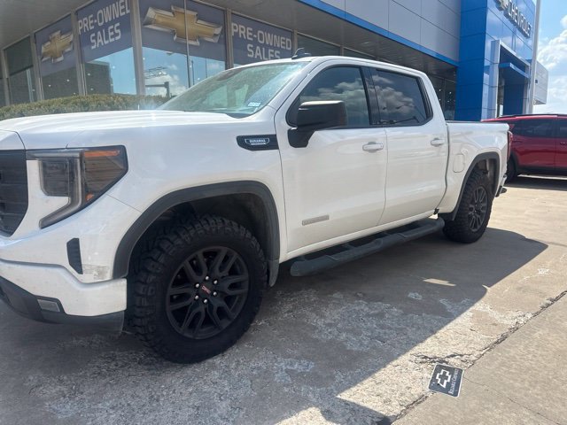 Used 2023 GMC Sierra 1500 Elevation RWD image 2