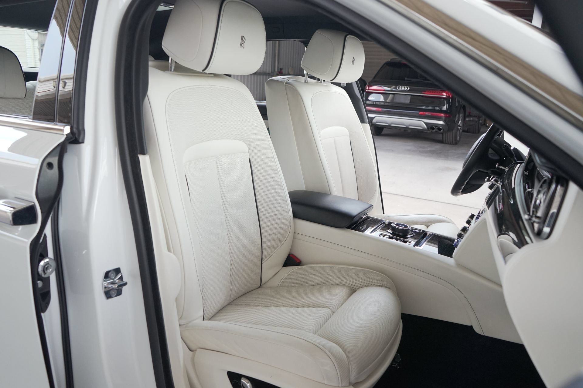 Used 2021 Rolls-Royce Ghost AWD/4WD image 9