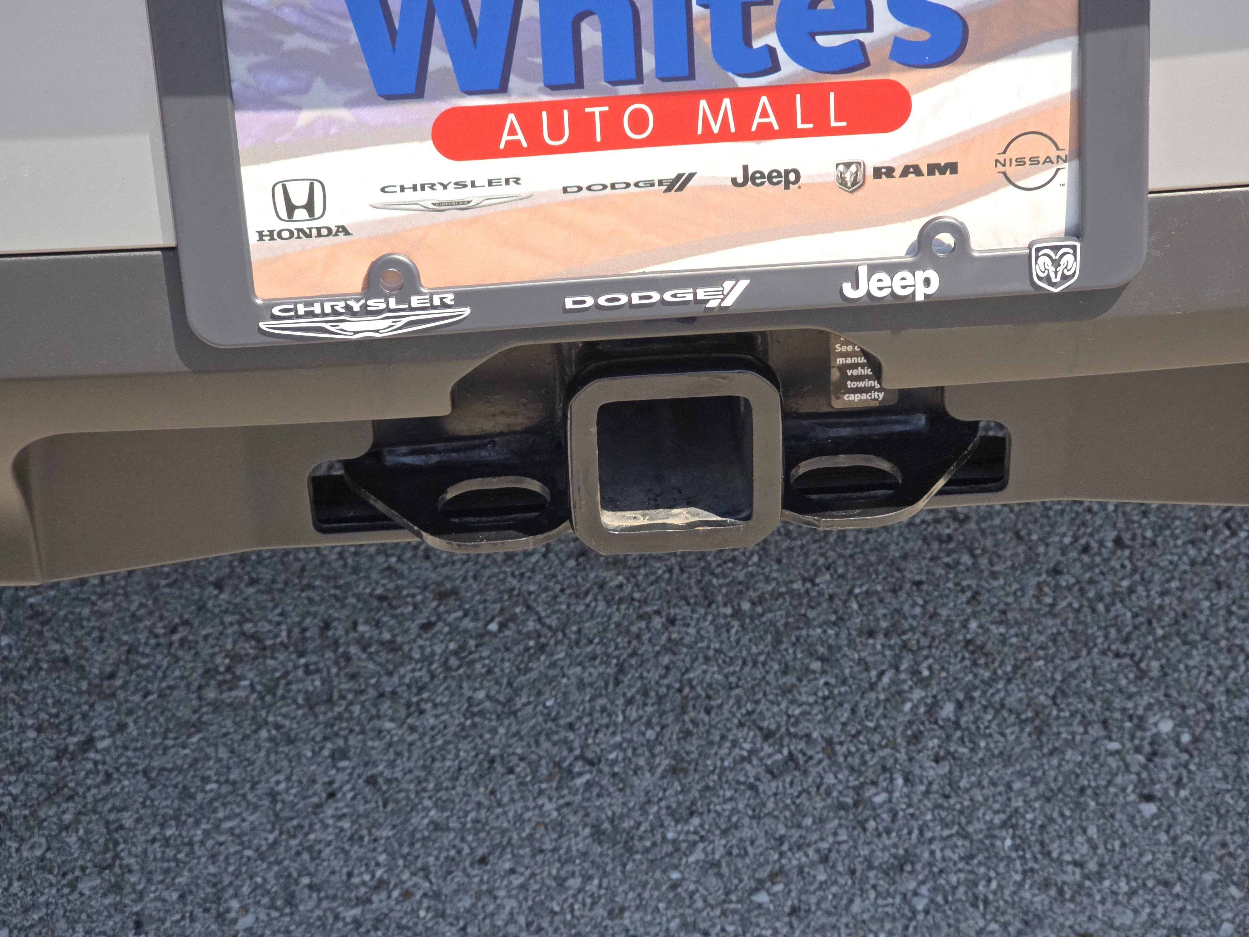 Used 2024 Nissan Pathfinder Platinum image 27